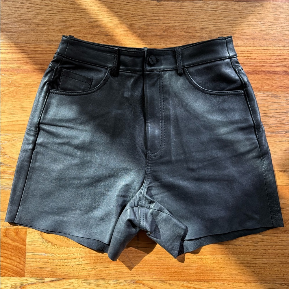LAMARQUE HIGH WAIST LEATHER SHORTS